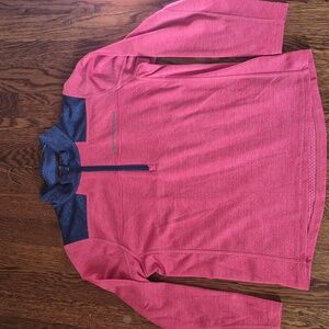 Boys Vineyard Vines quarter zip, size medium